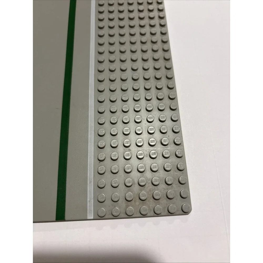 Vintage LEGO Gray Platform Base Plate Straight Road‎ White Sidelines
